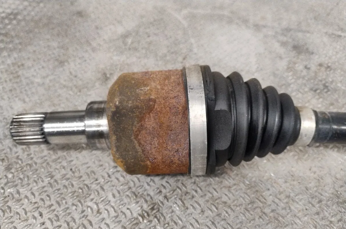 Transmission avant gauche Peugeot 208 I (CA_, CC_) 1.5 bluehdi 100 (2018) occasion