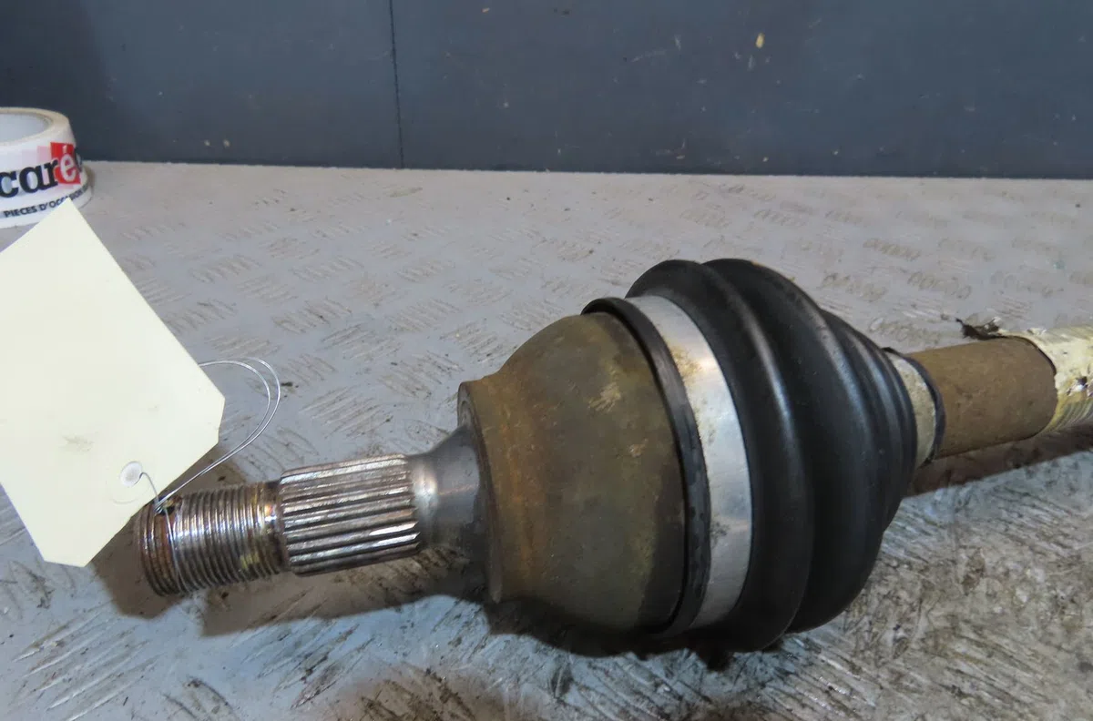 Transmission avant gauche Peugeot 208 I (CA_, CC_) 1.6 hdi (2012) occasion