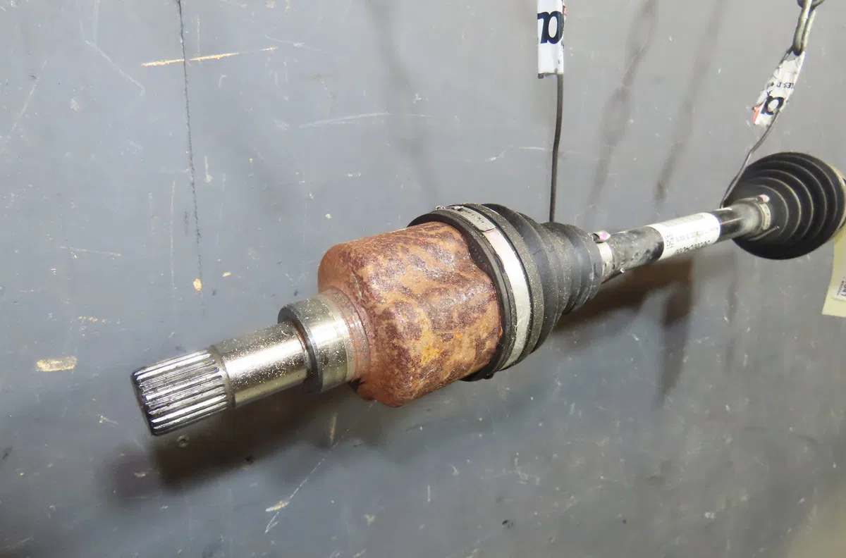 Transmission avant gauche Peugeot 208 II (UB_, UP_, UW_, UJ_) 1.5 bluehdi 100 (2019) occasion