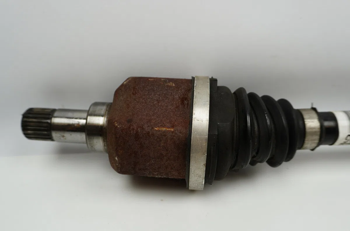 Transmission avant gauche Peugeot 3008 SUV (MC_, MR_, MJ_, M4_) 1.2 thp- puretech 130 (mrhnsm, mrhnsu, mrhnsj, mrhnyw,..
