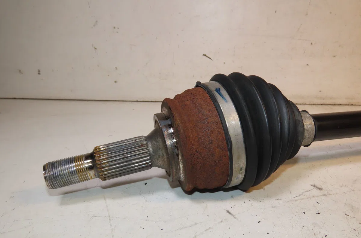 Transmission avant gauche Peugeot 3008 SUV (MC_, MR_, MJ_, M4_) 1.2 thp- puretech 130 (mrhnsm, mrhnsu, mrhnsj, mrhnyw,..
