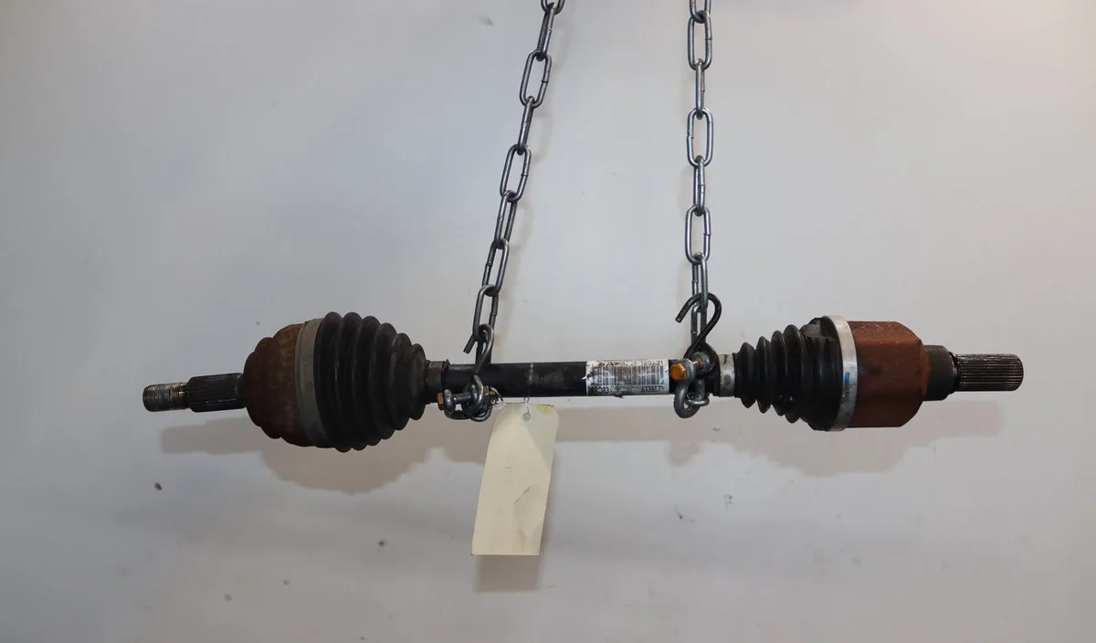 Transmission avant gauche Peugeot 3008 SUV (MC_, MR_, MJ_, M4_) Hybrid4 (m45gbu) (2019) occasion