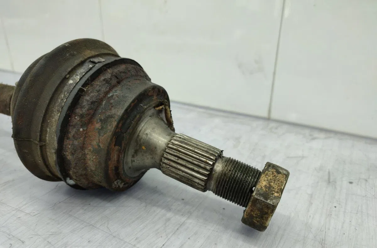 Transmission avant gauche PEUGEOT 305 PHASE 2 occasion