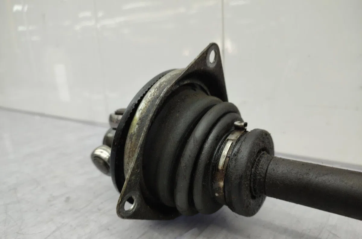 Transmission avant gauche RENAULT CLIO 2 PHASE 2 occasion
