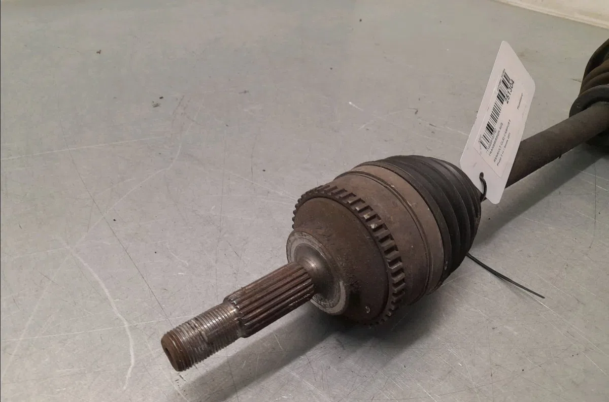 Transmission avant gauche Renault CLIO II (BB_, CB_) 1.2 16v (bb05, bb0w, bb11, bb27, bb2t, bb2u, bb2v, cb05,... (2001-2