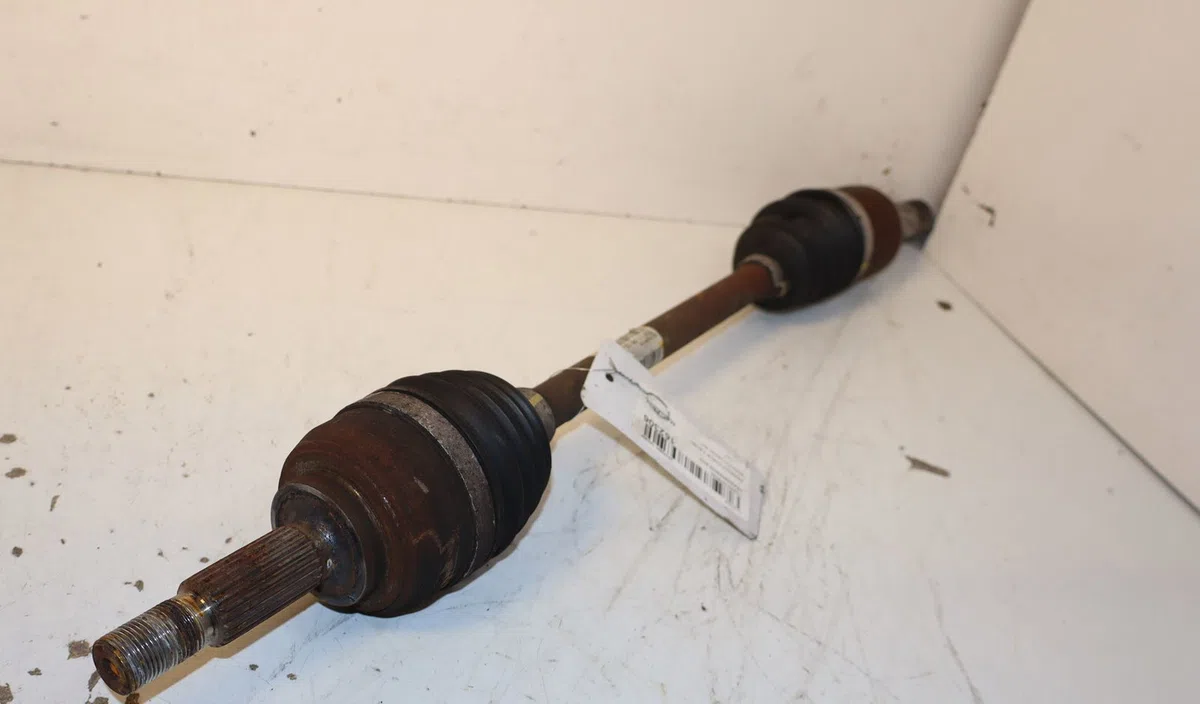 Transmission avant gauche Renault CLIO III (BR0-1, CR0-1) 1.2 16v (br02, br0j, br11, cr02, cr0j, cr11) (2005-2014) 5 por