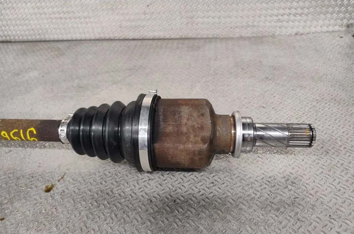Transmission avant gauche Renault CLIO III (BR0-1, CR0-1) 1.4 16v (2005-2012) occasion