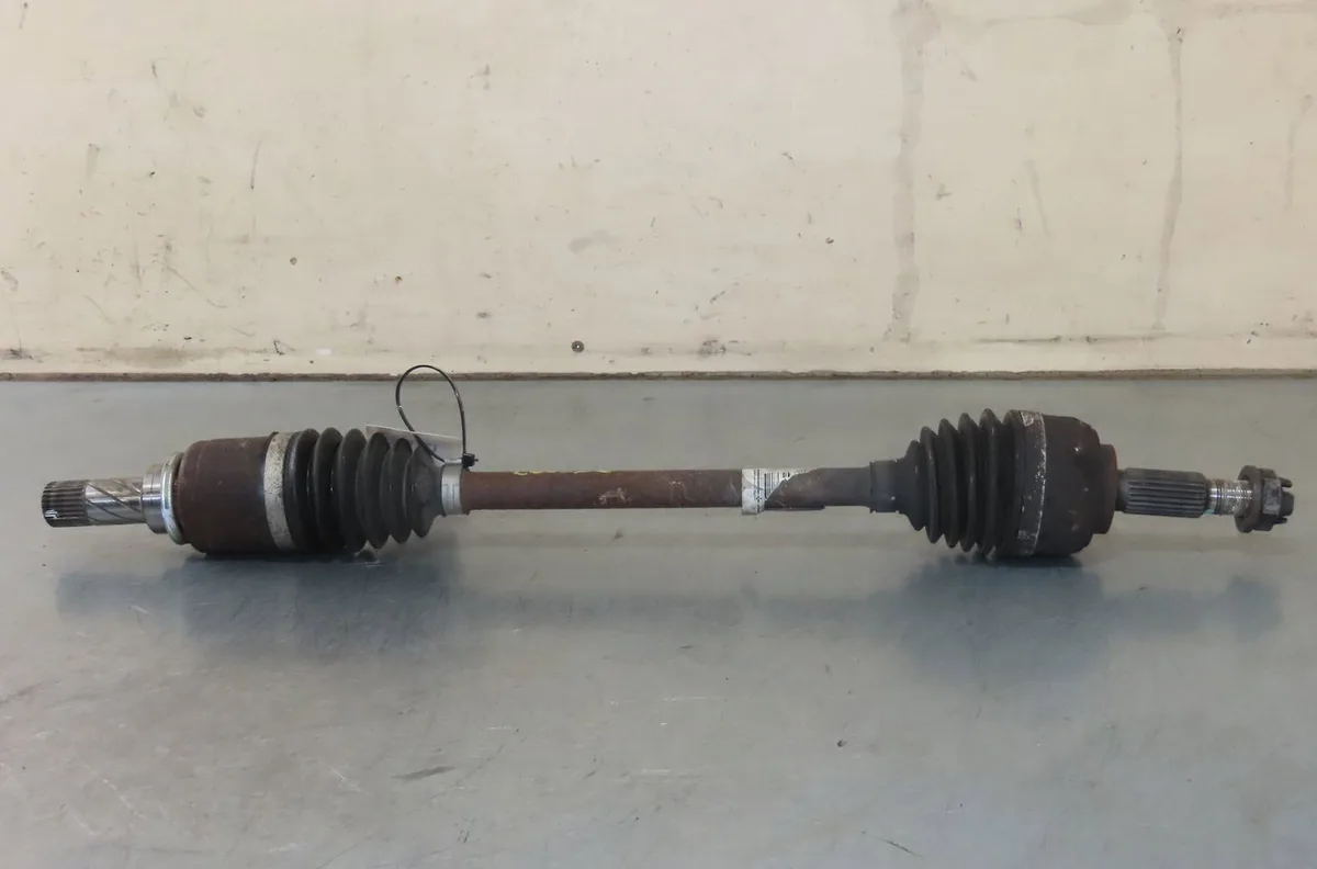Transmission avant gauche Renault CLIO III Grandtour (KR0-1_) 1.2 16v (kr02, kr0j) (2008-2014) occasion