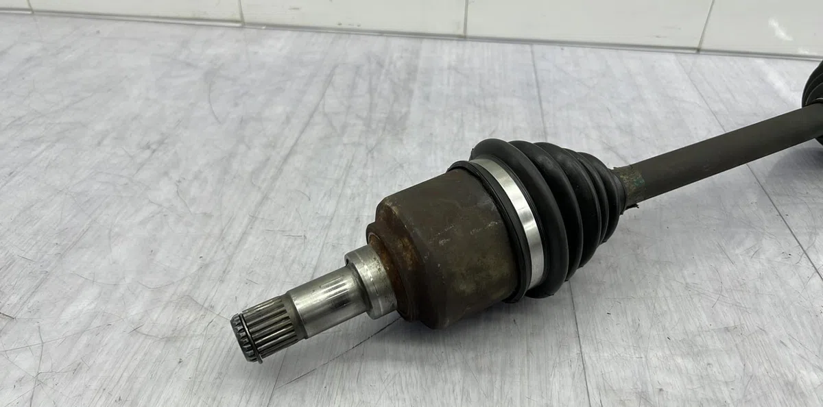 Transmission avant gauche RENAULT LAGUNA 1 PHASE 1 BREAK occasion