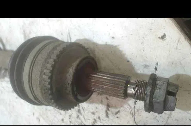 Transmission avant gauche RENAULT MEGANE  I occasion