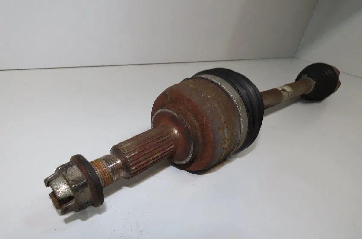 Transmission avant gauche Renault MEGANE III 3-5 portes (BZ0-1_, B3_) 1.5 dci (bz09, bz0d, bz1w, bz29, bz14) (2009) 5 po