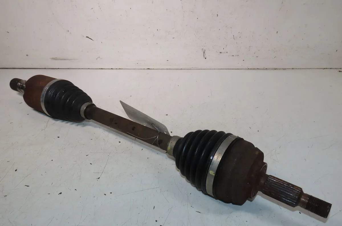 Transmission avant gauche Renault MEGANE III 3-5 portes (BZ0-1_, B3_) 1.9 dci (bz0n, bz0j) (2008) occasion