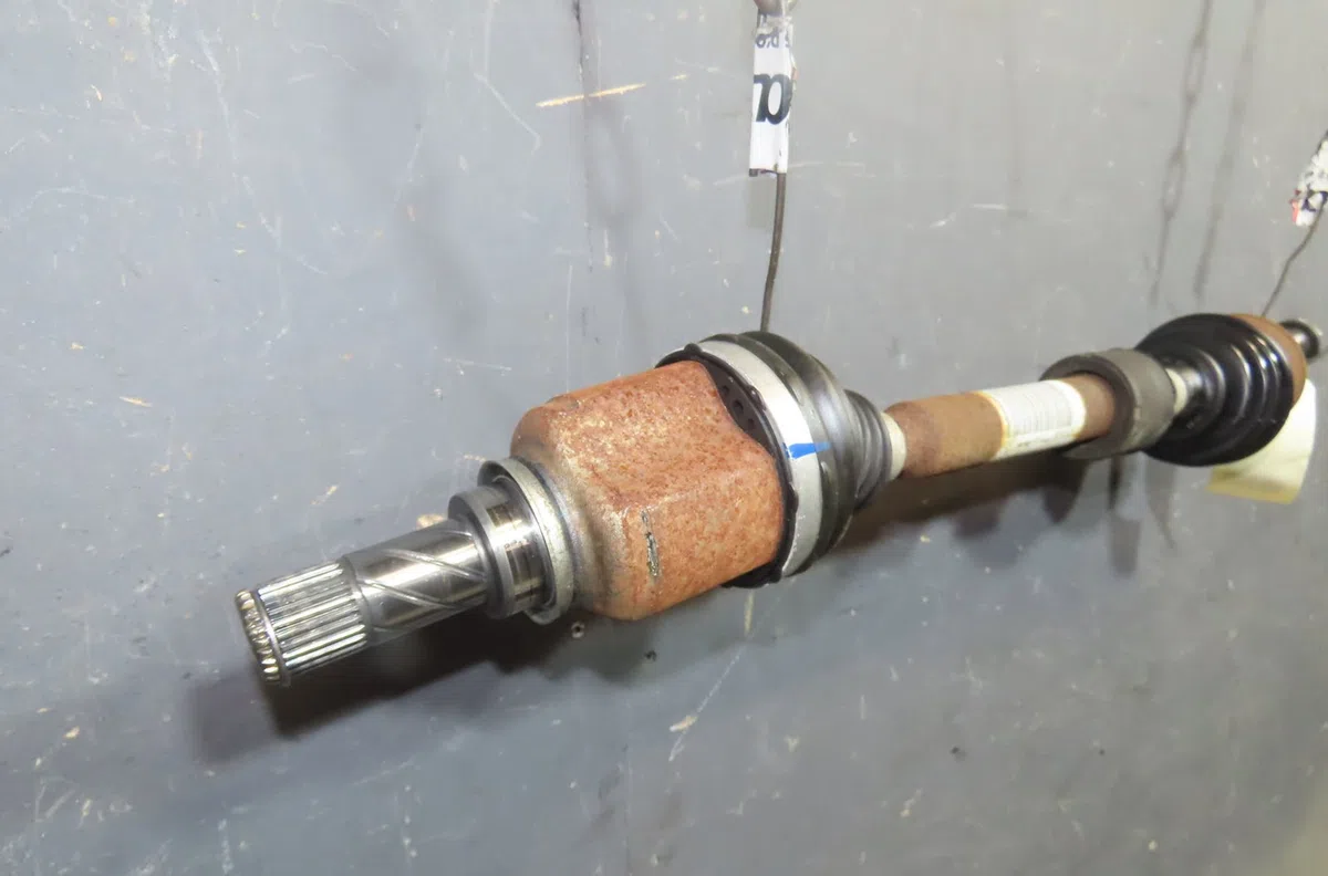 Transmission avant gauche Renault MEGANE IV 3-5 portes (B9A-M-N_) 1.2 tce 100 (b9ms) (2015) occasion