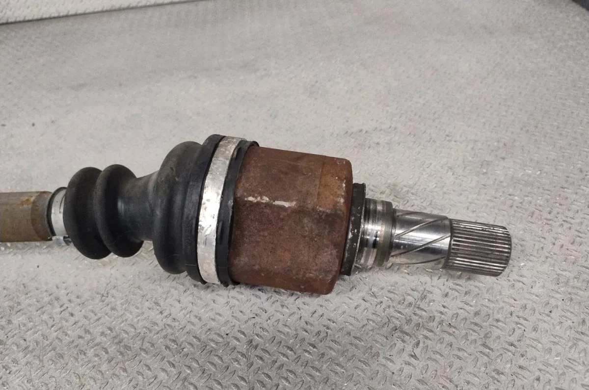 Transmission avant gauche Renault SCÉNIC II (JM0-1_) 1.9 dci (jm0g, jm12, jm1g, jm2c) (2003-2006) occasion