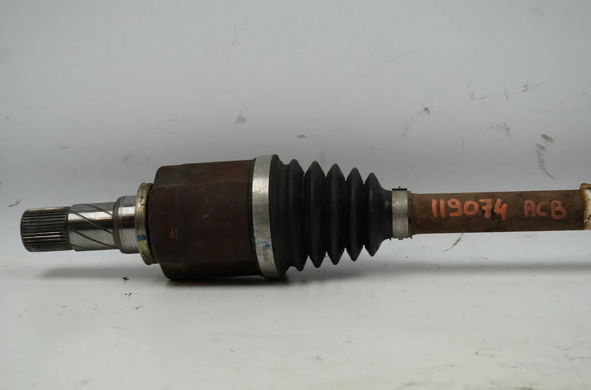 Transmission avant gauche Renault SCÉNIC III (JZ0-1_) 1.9 dci (jz0j, jz1j, jz1k, jz1s) (2009) occasion