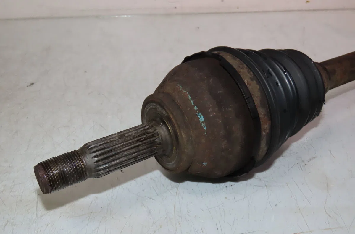 Transmission avant gauche Renault TWINGO I (C06_) 1.2 (c063, c064) (1993-1996) 3 portes occasion