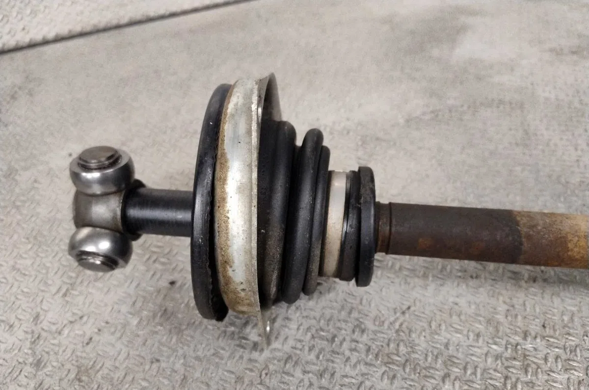 Transmission avant gauche Renault TWINGO II (CN0_) 1.2 16v (cn04, cn0a, cn0b) (2007-2014) 3 portes occasion