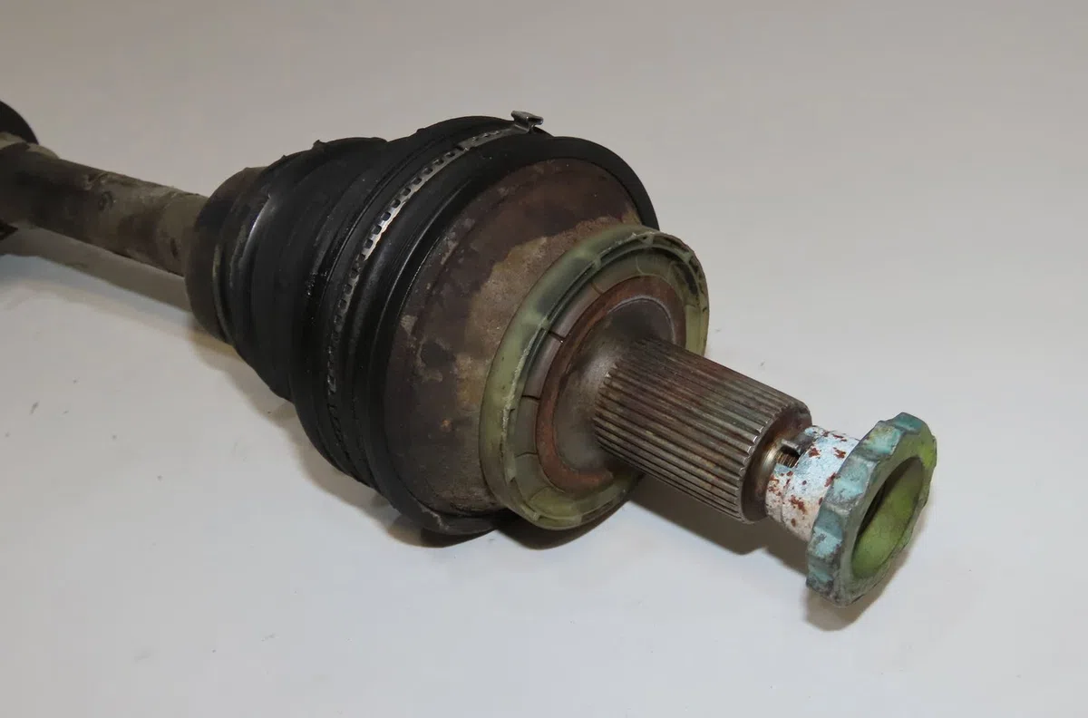 Transmission avant gauche Seat CORDOBA (6L2) 1.9 tdi (2002-2009) occasion