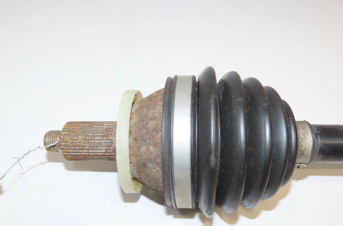 Transmission avant gauche Skoda FABIA I (6Y2) 1.2 (2001-2007) occasion