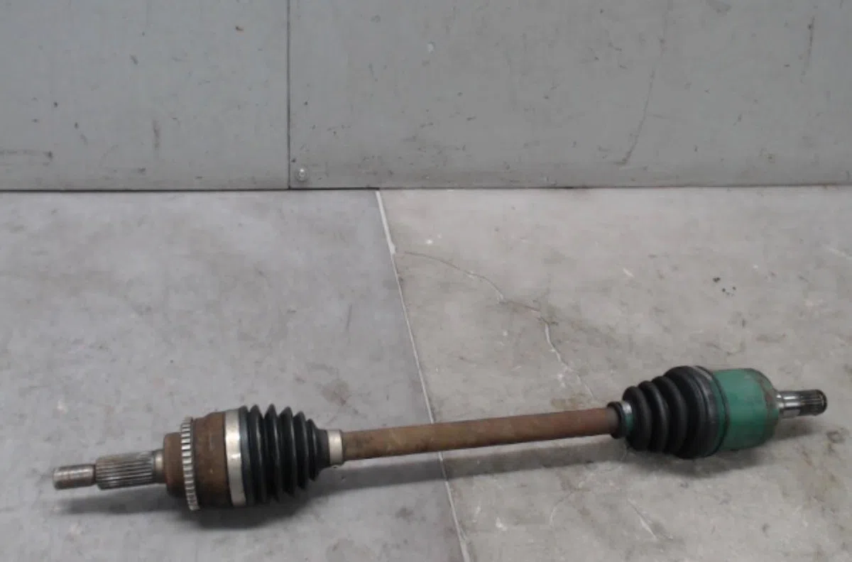 Transmission avant gauche SUZUKI SWIFT 3 SWIFT 3 occasion