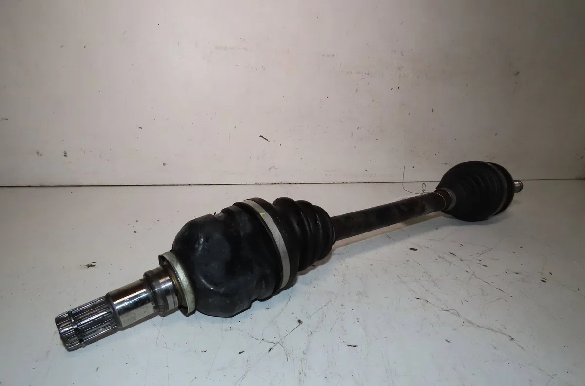 Transmission avant gauche Toyota AURIS (_E15_) 1.4 d-4d (nde150_) (2007-2012) 3 portes occasion