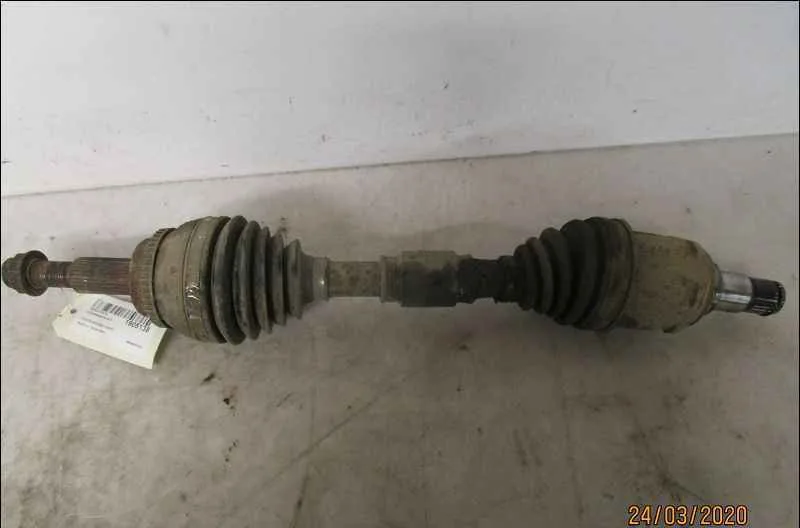 Transmission avant gauche TOYOTA AVENSIS VERSO occasion