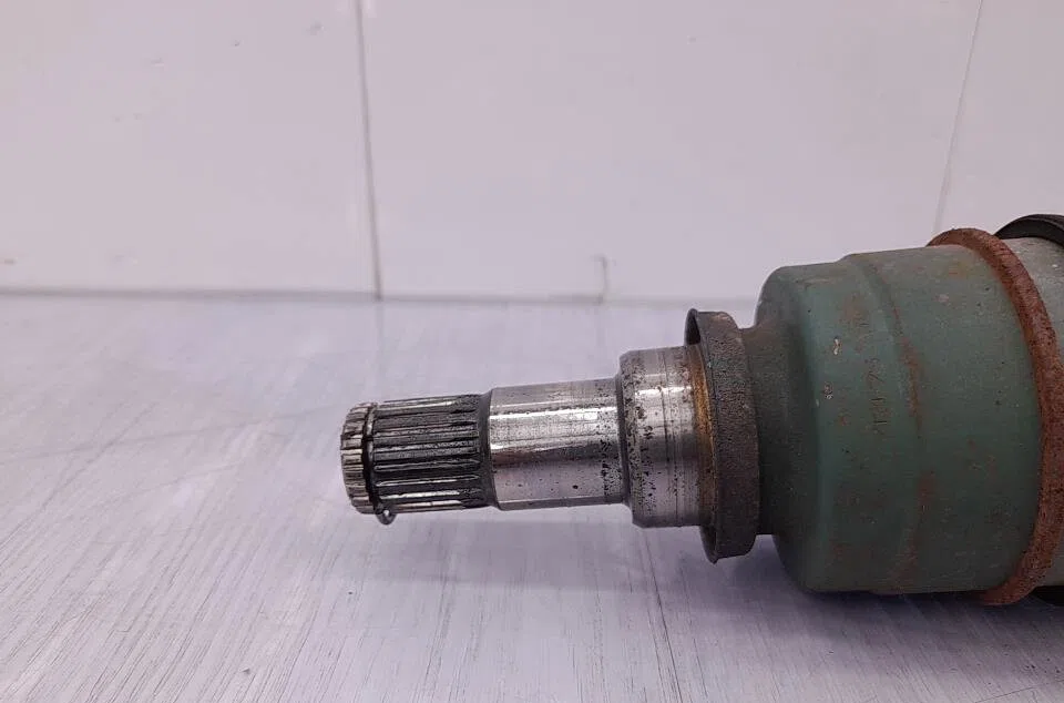Transmission avant gauche TOYOTA YARIS 1 PHASE 1 occasion