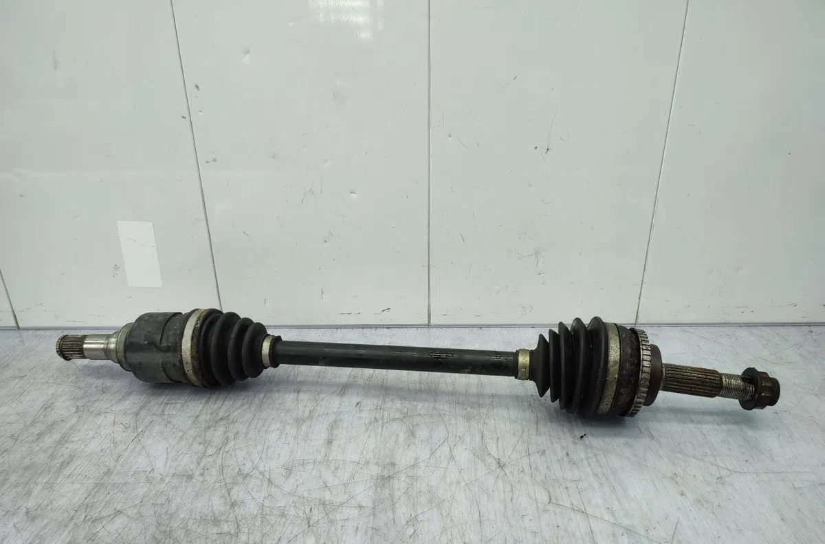 Transmission avant gauche TOYOTA YARIS 1 PHASE 2 occasion