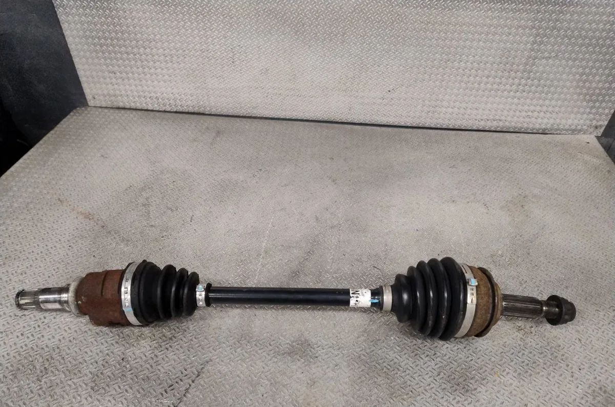 Transmission avant gauche TOYOTA YARIS 3 YARIS 3 PHASE 1 occasion