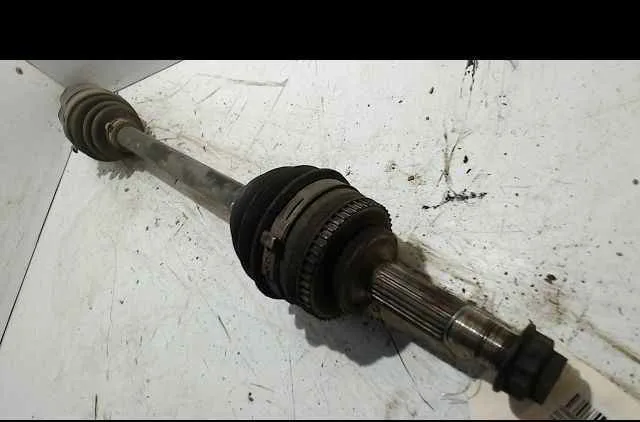 Transmission avant gauche TOYOTA YARIS I occasion
