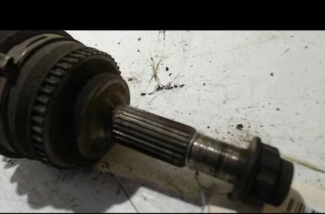 Transmission avant gauche TOYOTA YARIS I occasion