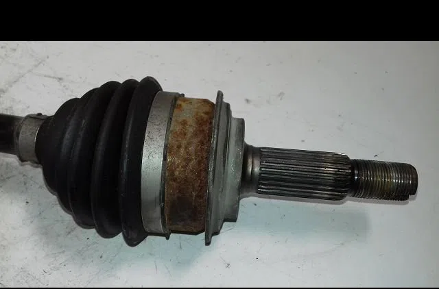 Transmission avant gauche Toyota YARIS (_P13_) 1.5 (nsp131_) (2017) occasion