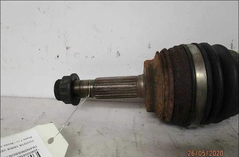 Transmission avant gauche TOYOTA YARIS VERSO occasion