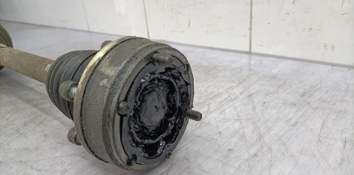 Transmission avant gauche VOLKSWAGEN GOLF 4 occasion
