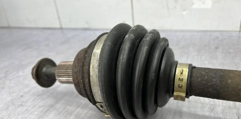 Transmission avant gauche VOLKSWAGEN GOLF 5 occasion