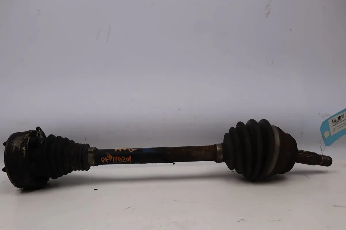 Transmission avant gauche Volkswagen GOLF III (1H1) 1.8 (1991-1997) 5 portes occasion