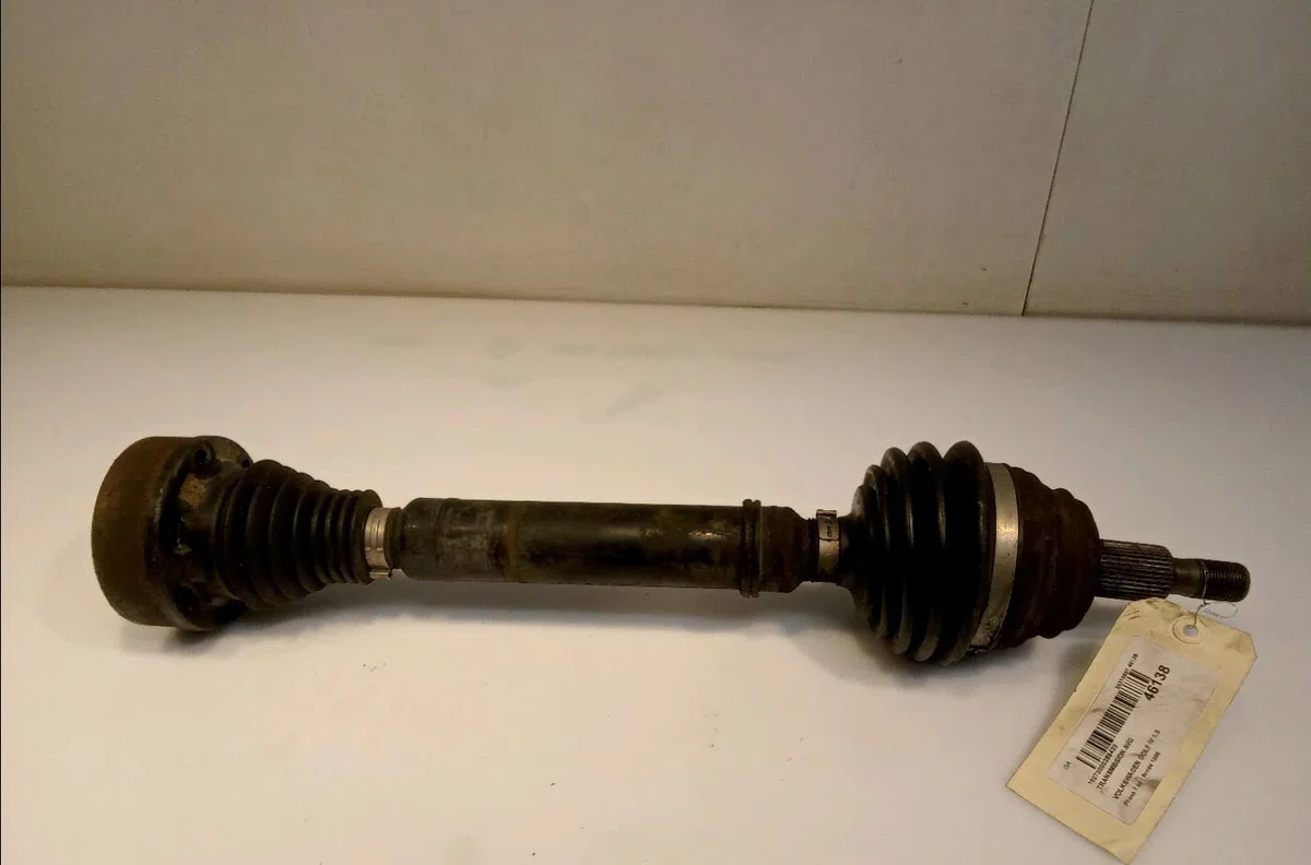 Transmission avant gauche Volkswagen GOLF IV (1J1) 1.9 tdi (1997-2004) 3 portes occasion