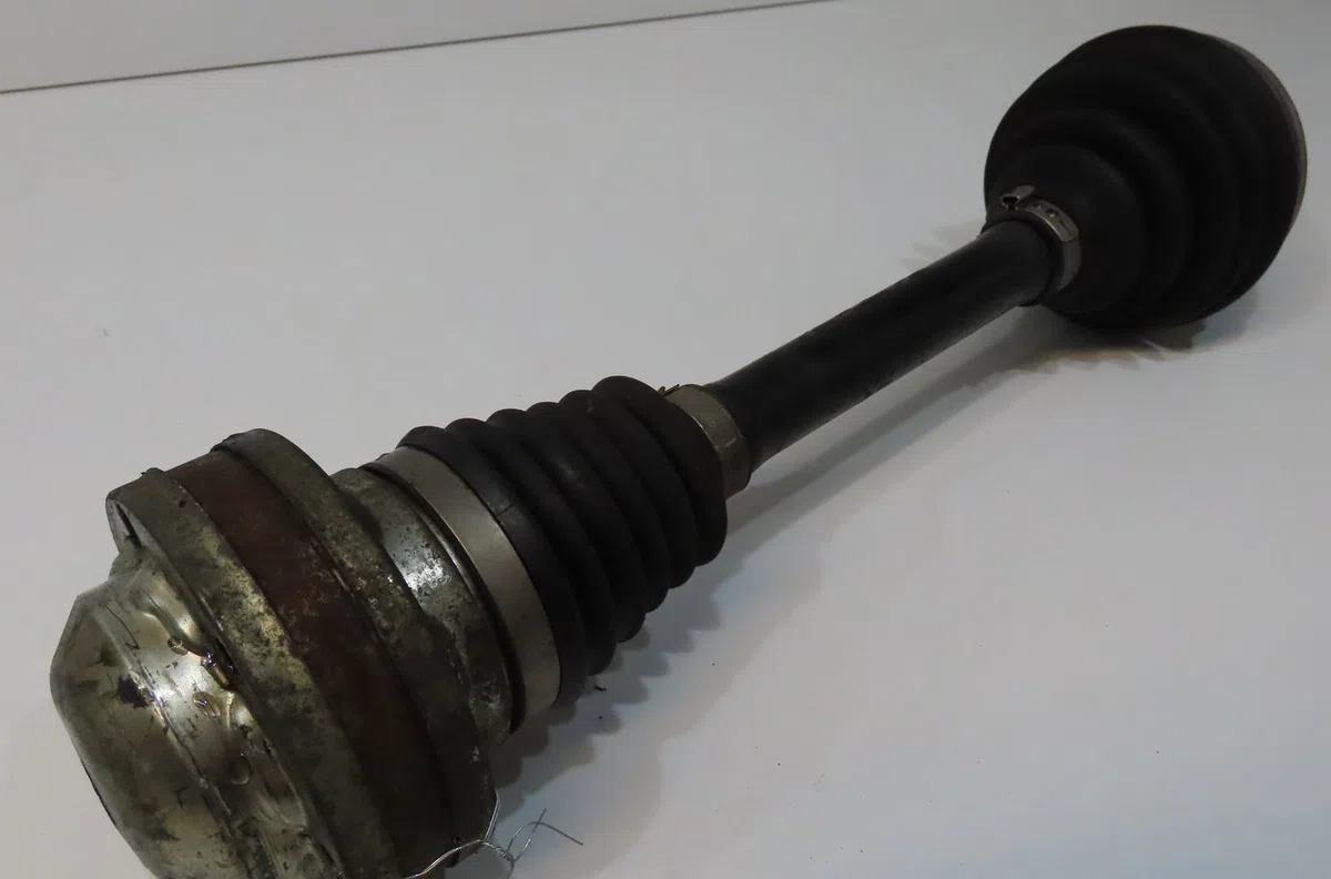 Transmission avant gauche Volkswagen GOLF V (1K1) 2.0 tdi (2003-2008) occasion