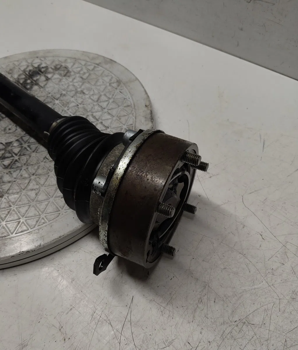 Transmission avant gauche VOLKSWAGEN GOLF V occasion