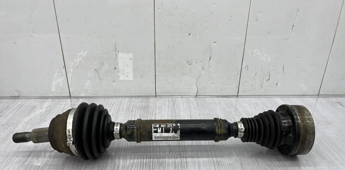 Transmission avant gauche VOLKSWAGEN NEW BEETLE 1 PHASE 1 CABRIOLET occasion