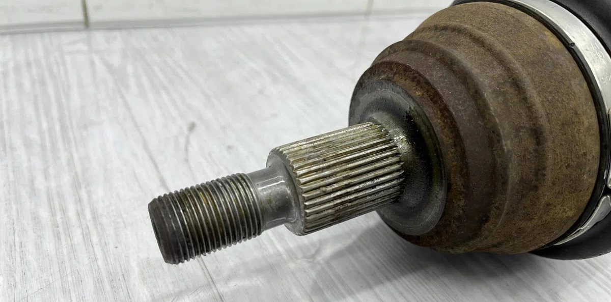 Transmission avant gauche VOLKSWAGEN NEW BEETLE 1 PHASE 1 CABRIOLET occasion