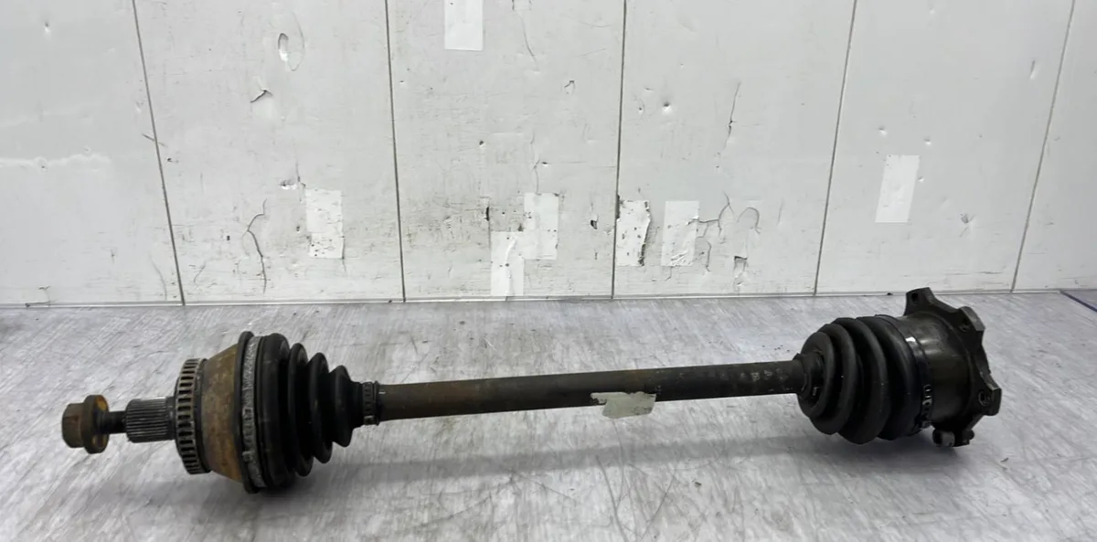 Transmission avant gauche VOLKSWAGEN PASSAT 4 PHASE 1 occasion