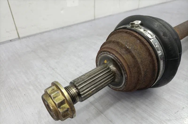 Transmission avant gauche VOLKSWAGEN POLO 3 PHASE 1 occasion