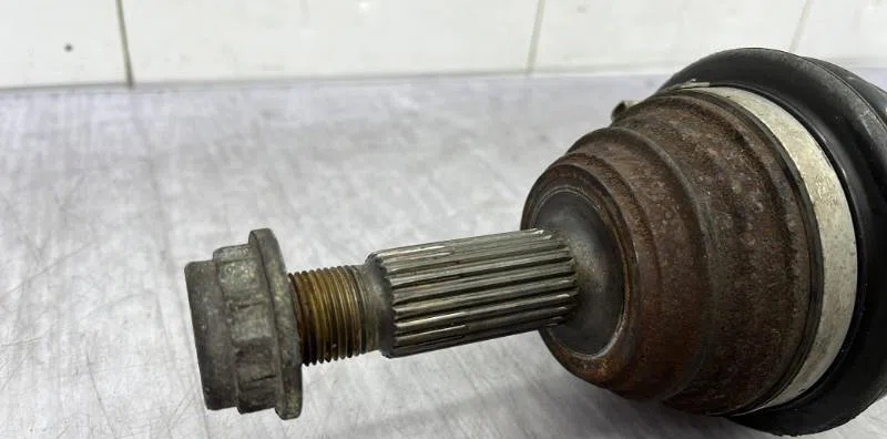 Transmission avant gauche VOLKSWAGEN POLO 3 PHASE 1 occasion