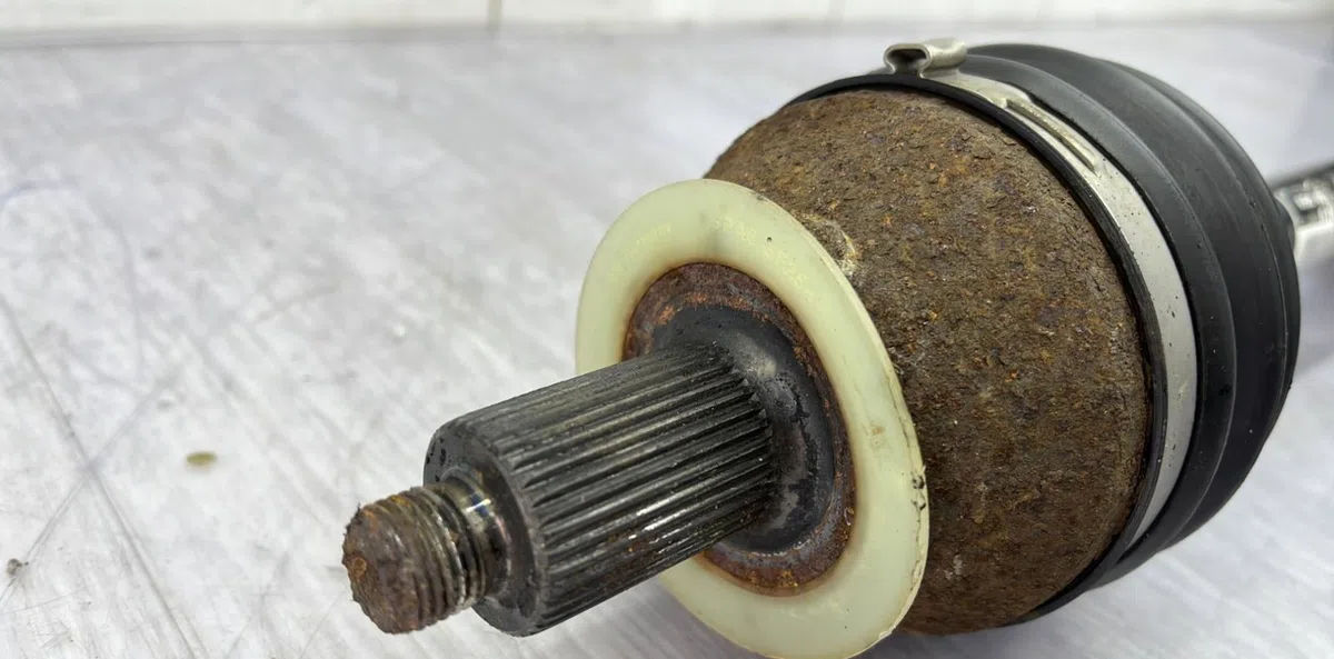 Transmission avant gauche VOLKSWAGEN POLO 5 PHASE 2 occasion