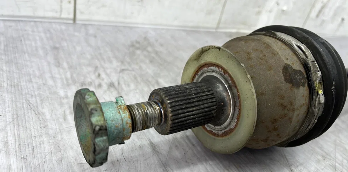 Transmission avant gauche VOLKSWAGEN POLO 6 PHASE 2 occasion