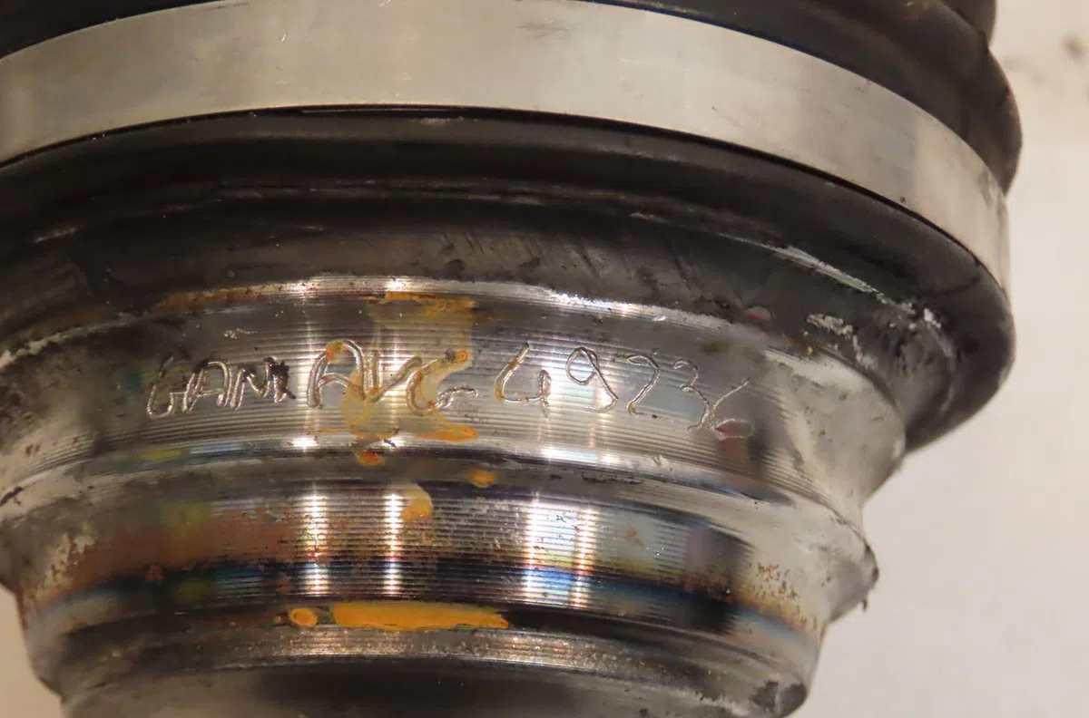 Transmission avant gauche Volkswagen POLO (6N2) 1.4 16v (1999-2001) occasion