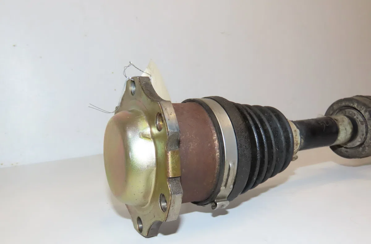 Transmission avant gauche Volkswagen POLO (9N_, 9A_) 1.4 tdi (2001-2005) 5 portes occasion