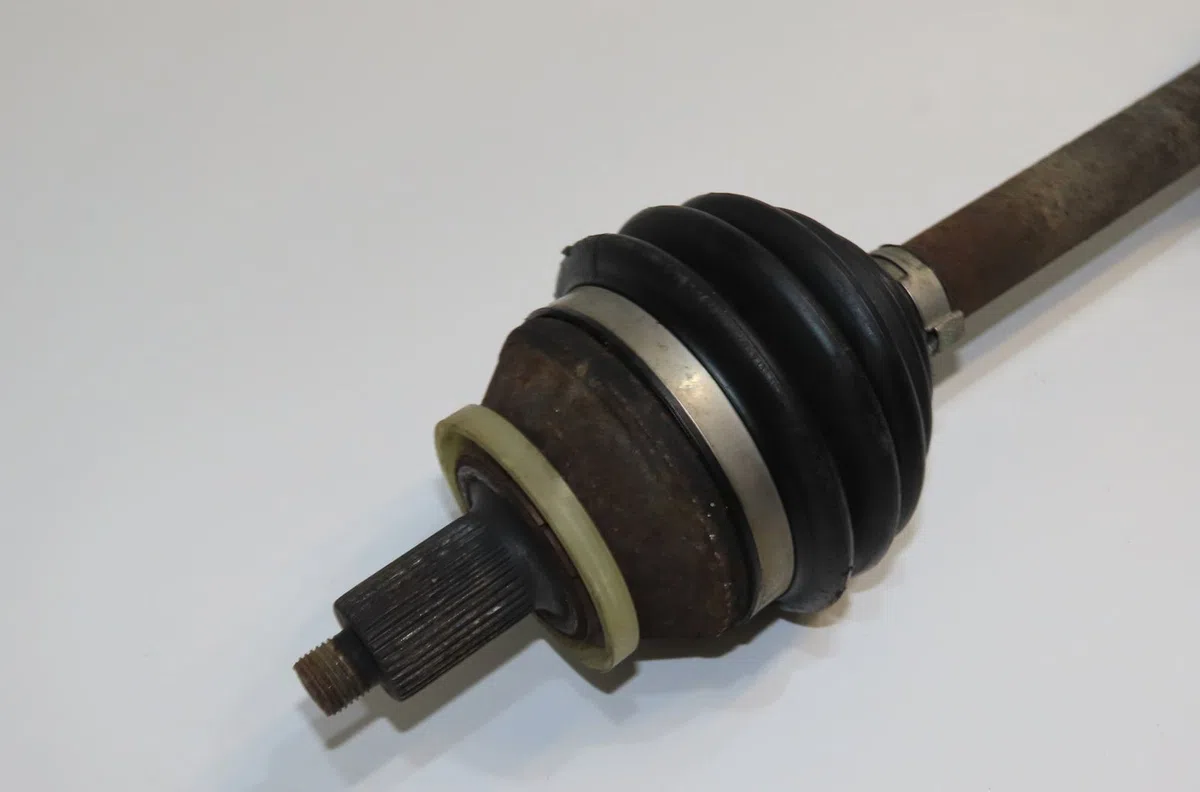 Transmission avant gauche Volkswagen POLO (9N_, 9A_) 1.4 tdi (2001-2005) occasion