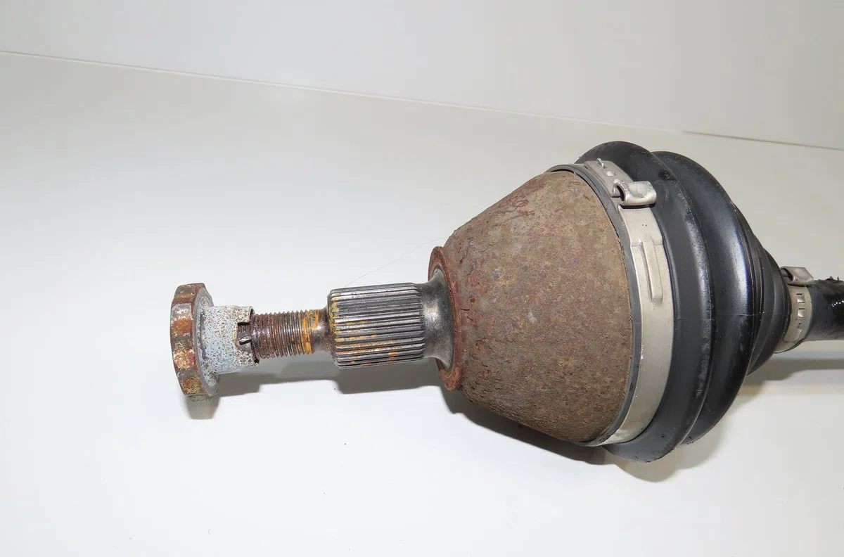 Transmission avant gauche Volkswagen POLO V (6R1, 6C1) 1.4 tdi (2014) occasion